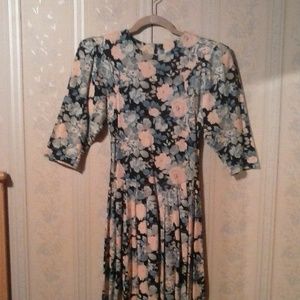 BRITLAND NAVY/LT BLUE/PEACH FLORAL PRINT DRESS